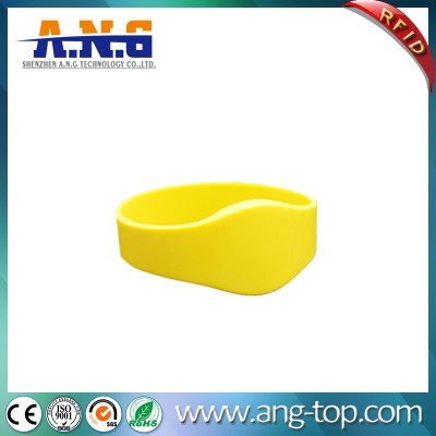 Waterproof Flexible RFID Silicone Bracelet For Swimming Pool