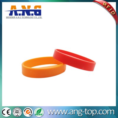 ISO14443A CMYK Printing silicone rfid bracelets For Membership Management